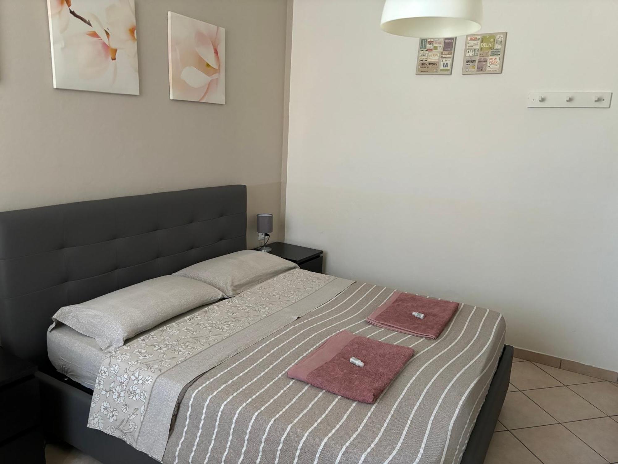 Affittacamere Home&Stazione Bologna Eksteriør billede